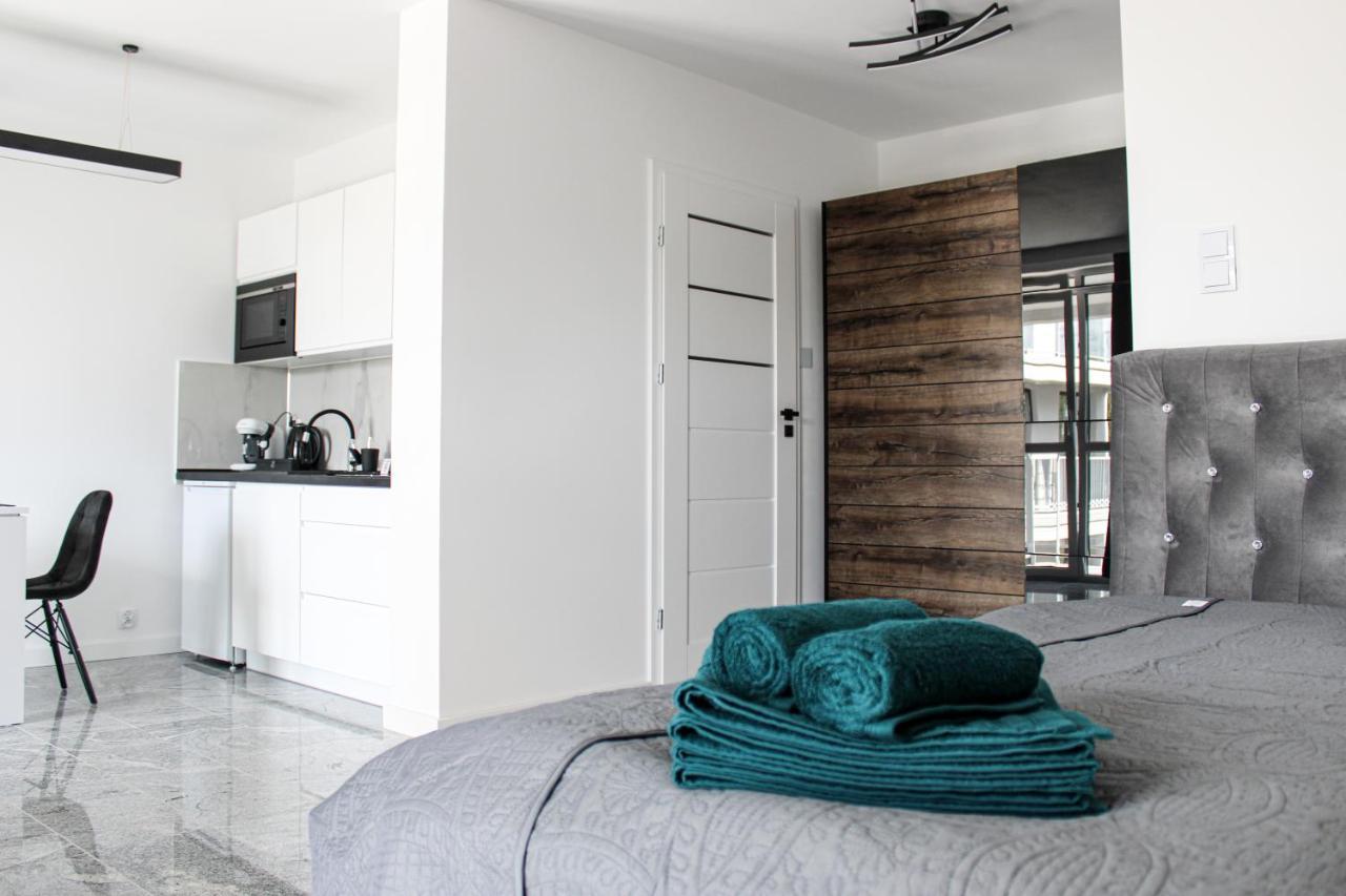Apartament Black-Niska Z Garazem Podziemnym Kielce Buitenkant foto